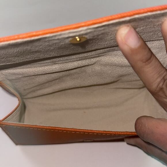 Tory Burch Saffiano Sunglasses Case Color is Orange Gold Hardware Scratch Free - Picture 5 of 8